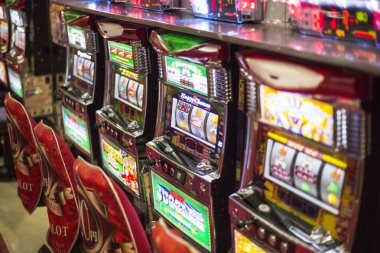 Money Train game interface showing reels and betting options on diponegoro 4d platform